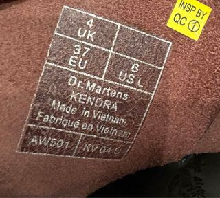 Stivali Dr. Martens da donna in colore bordeaux