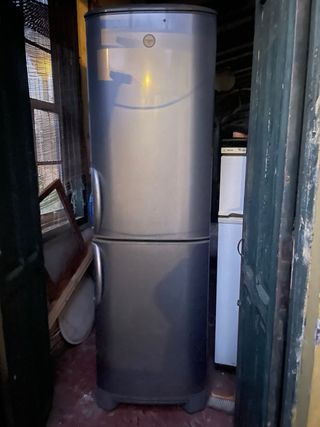 Se Regalan 2 Neveras