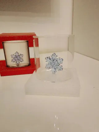 Bicchiere con fiocco di neve vetro