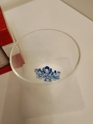 Bicchiere con fiocco di neve vetro