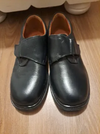 Zapatos Escolares Negros