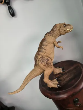 Figura T-Rex Jurassic World