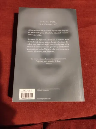 Ella lo sabe / She Knows It (Spanish Edition)