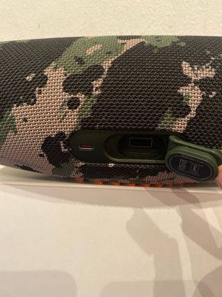 Altavoz JBL Charge 5 Camuflaje