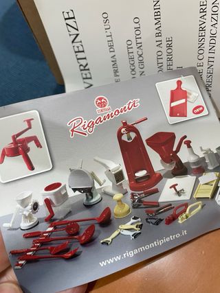 Grattugia a manovella da tavola - Rigamonti