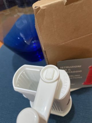 Grattugia a manovella da tavola - Rigamonti