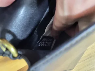 Bolso riñonera Versace Jeans Couture Negro Dorado