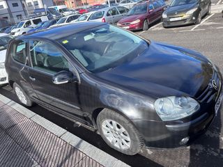 Volkswagen Golf 2004