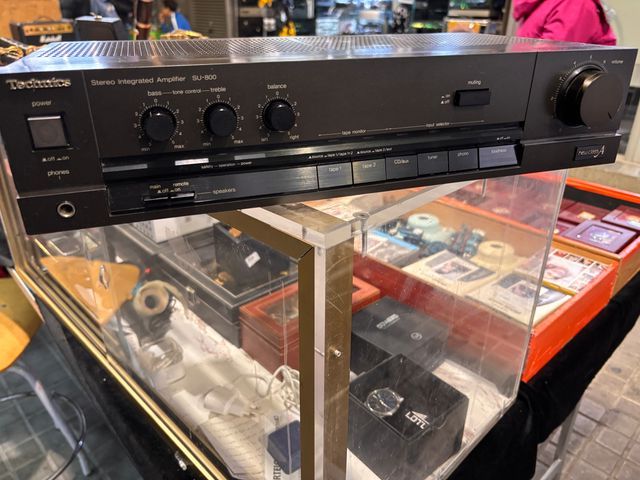 Amplificador Technics SU-800 Negro