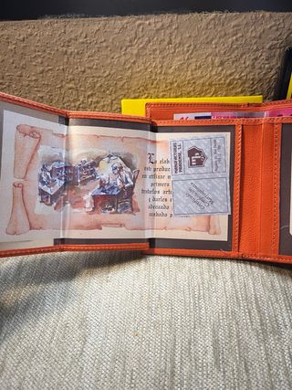 Cartera de piel naranja + pitillera de regalo