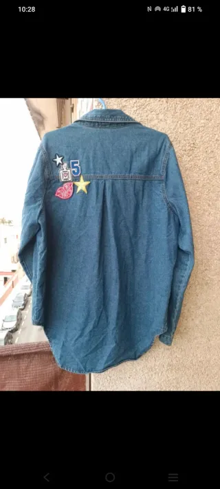 Camisa vaquera con parches