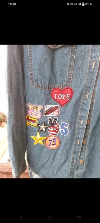 Camisa vaquera con parches