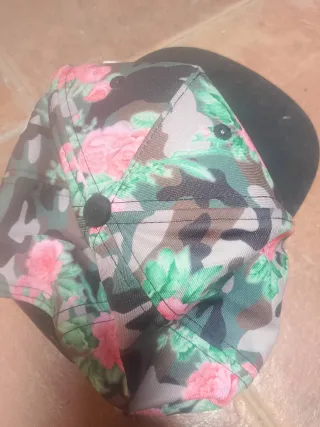 Gorra Cayler & Sons Paris Floral Negra