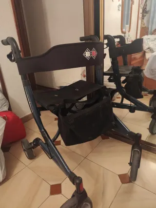 Andador para adultos plegable