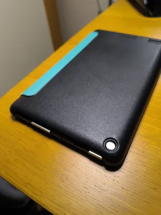 Tablet Kindle Fire 5ta Gen Negro + funda