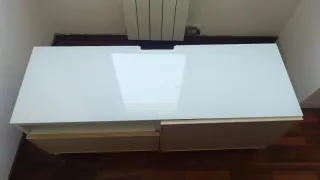 Mueble TV Ikea Blanco y Madera