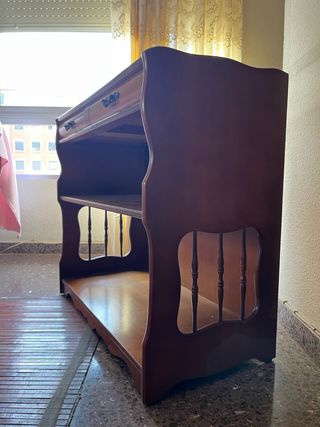 Mesa TV clásica madera