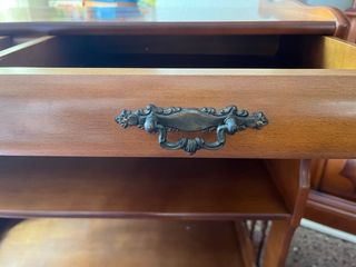 Mesa TV clásica madera