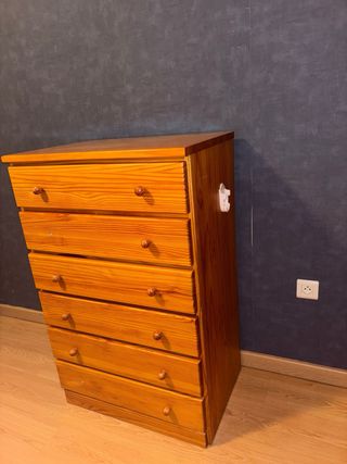 Cómoda de madera con 6 cajones