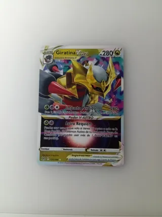 Carta Pokémon Giratina V ASTRO 131/196