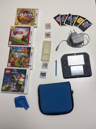 Nintendo 2DS Negra + 4 Juegos + Accesorios