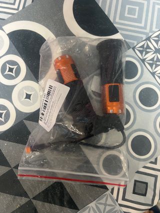 Puños moto patinete eléctrico negros y naranja