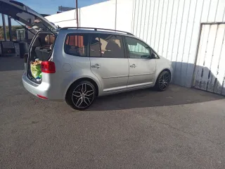 Volkswagen Touran 2013