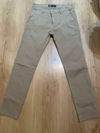Pantalones chinos Zara beige