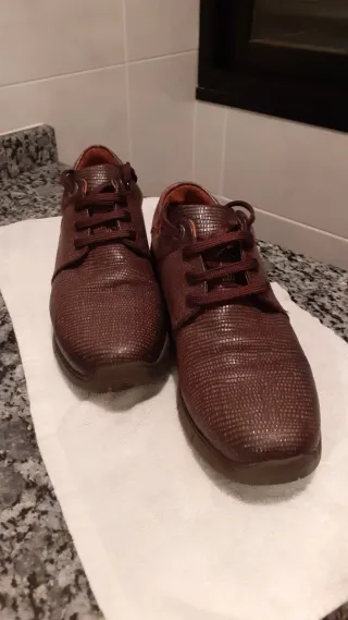 Sneakers de piel marrón