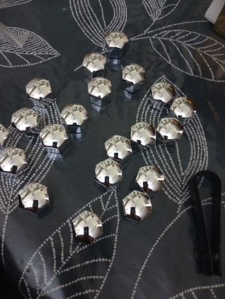 Embellecedores tuercas 17mm (Pack 4)