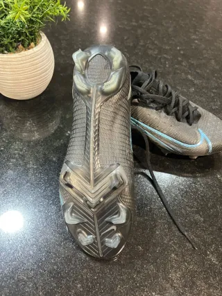 Botas Fútbol Nike Mercurial Talla 39