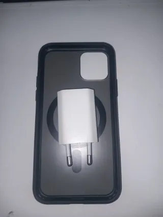 Custodia iPhone 11 Pro + Caricatore Apple