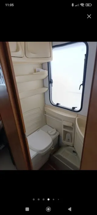 Caravana con avance y cocina