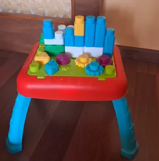 Mesa de actividades Mega Bloks Impecable