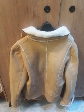 Cazadora Prada Beige y Blanca