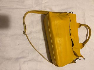 Borsa vera pelle morbidissima tracolla gialla