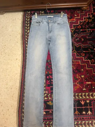 Pantalón vaquero Levi's 714 Straight Talla 29