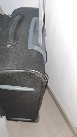 Maleta Grande Roncato Negra con Ruedas