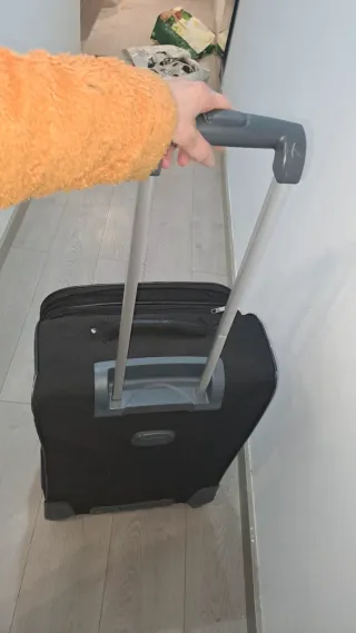 Maleta Grande Roncato Negra con Ruedas