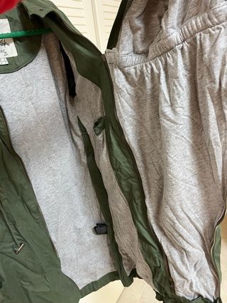 Parka premamá con porta bebés verde