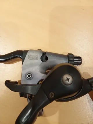 Manetas XT M735 Cambios y Frenos