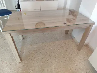 Mesa de comedor madera y cristal...