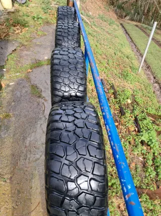 Neumáticos BFGoodrich Mud Terrain km2 + llantas