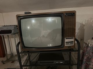 Televisor Vintage Grundig Super Color Años 70