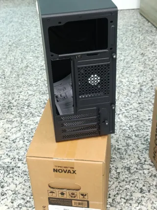Carcasa Ordenador Negra NOVax