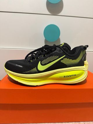 Zapatillas Nike Vomero 18 Running 38