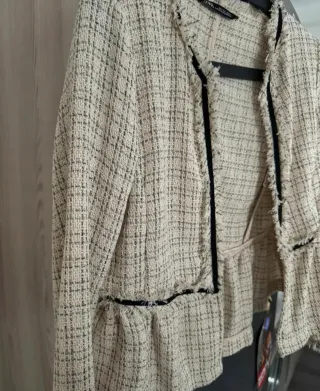 Chaqueta Zara Hilo Beige