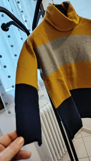 Maglione donna collo alto blu giallo grigio