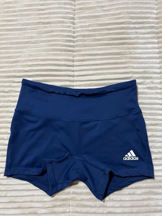 Short deportivo Adidas azul Aeroready · Talla M ·