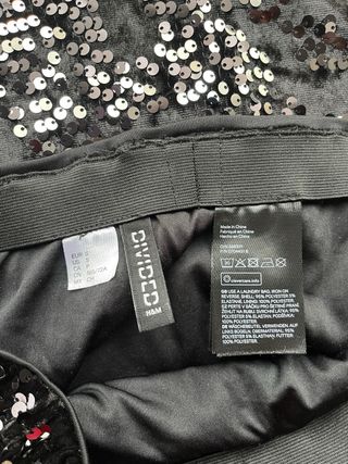 Falda de lentejuelas negra